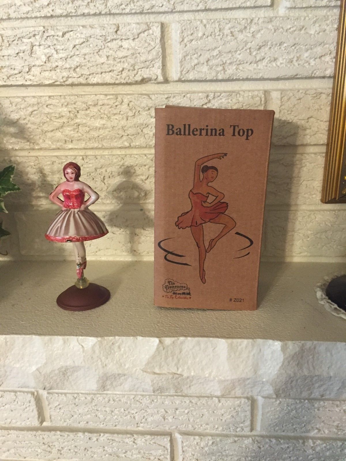 Bella Ballerina Spinning Tin Litho Toy Top Spins In Her Pretty Dress Dl