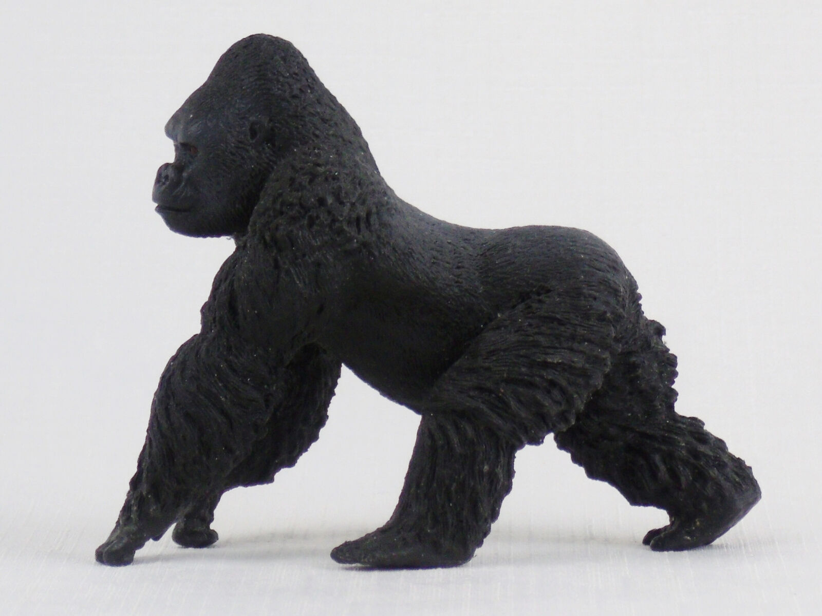Schleich Male Gorilla Wild Animal Figure 14770 Retired